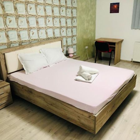 Central Park - Big Apartment - 3 Rooms - Free Parking T5 Тимишоара Экстерьер фото